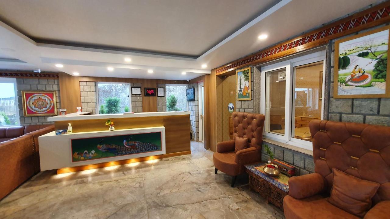 Nomadic Inn ダラムシャーラー エクステリア 写真