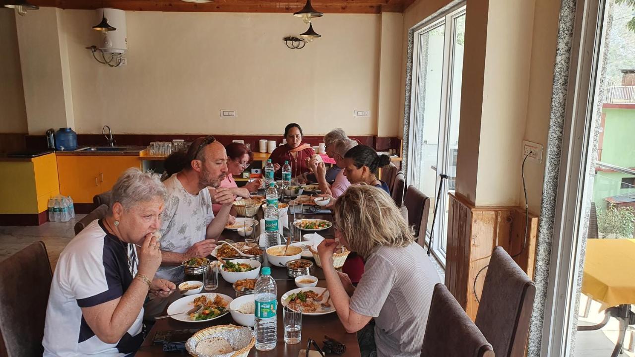 Nomadic Inn ダラムシャーラー エクステリア 写真