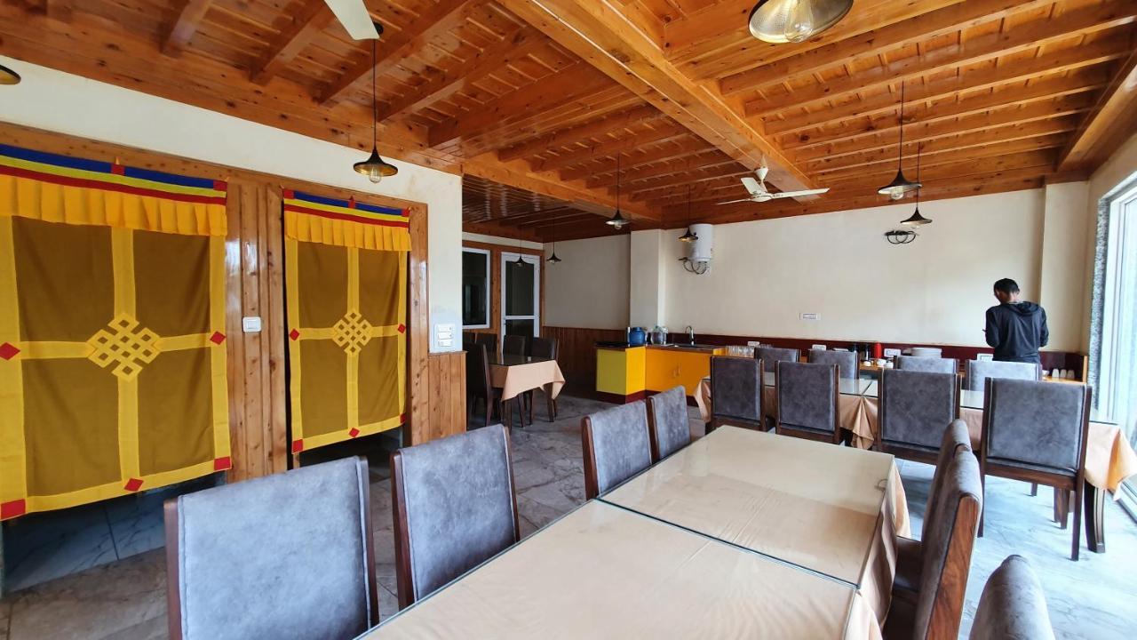Nomadic Inn ダラムシャーラー エクステリア 写真