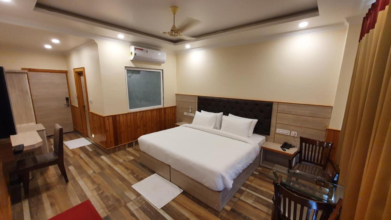 Nomadic Inn ダラムシャーラー エクステリア 写真