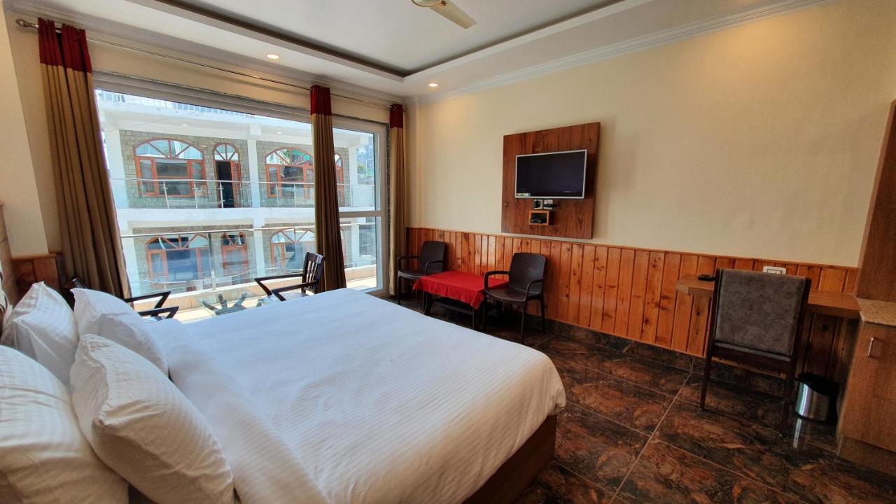 Nomadic Inn ダラムシャーラー エクステリア 写真